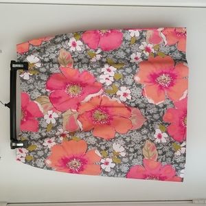 Flower and lace print skirt